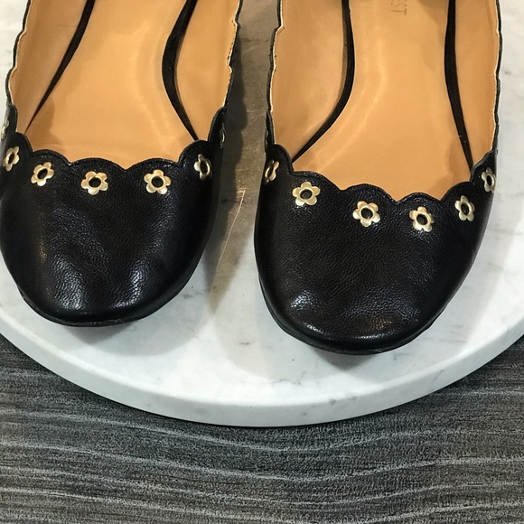 Black Leather Metal Floral Studs Chic Ballet Flats - Picture 2 of 8